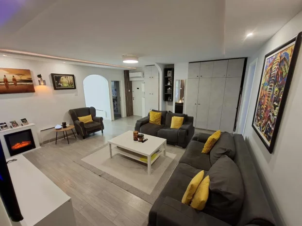 Ljuba Vuckovica , Darvinova pošta, 3.0 trosoban, 90 m²