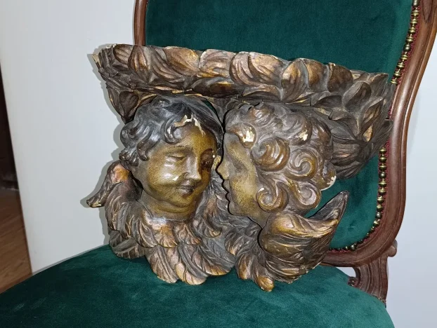 Konzola za zid Renesansa 18 19 vek drvoo