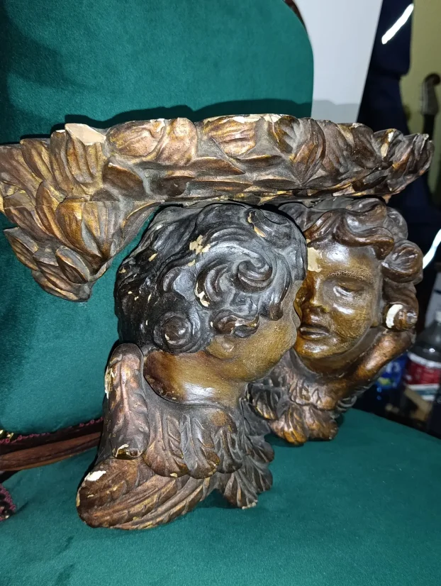 Konzola za zid Renesansa 18 19 vek drvoo