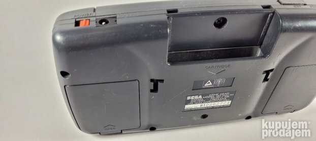 Sega Game Gear Konzola + Sonic Hedgehog igrica
