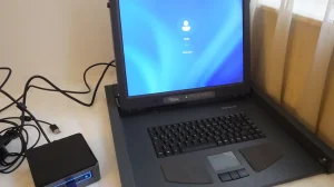 Fujitsu Simens rc23 Portable rack server monitor