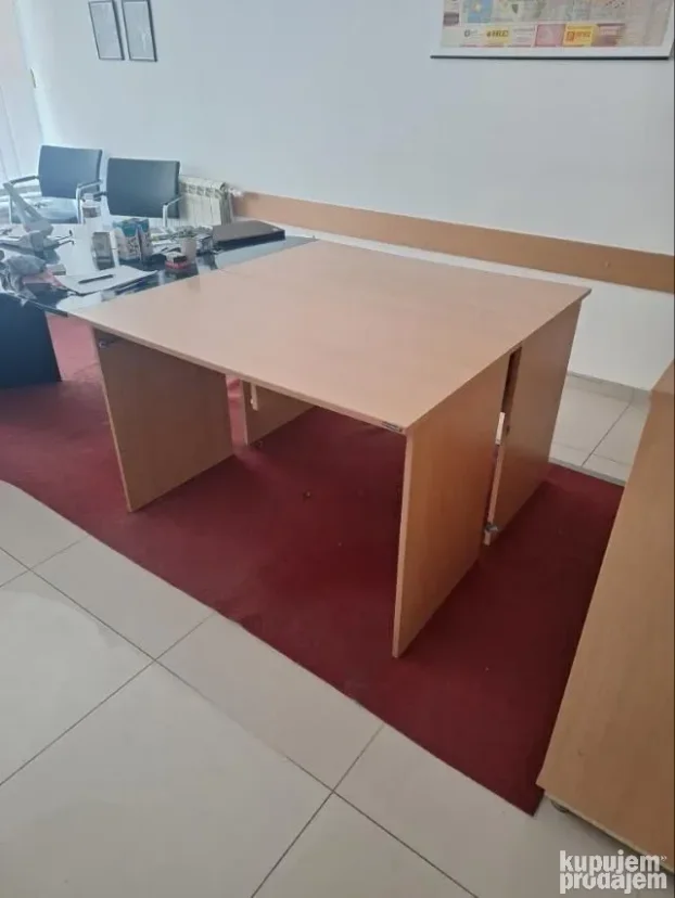 Kancelarijski nameštaj