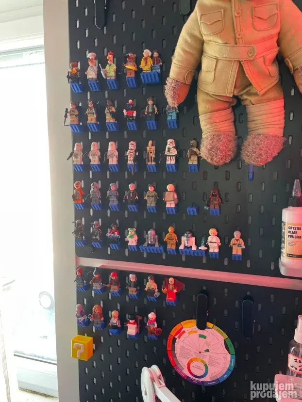 Ikea SKADIS Police za LEGO kolekcije
