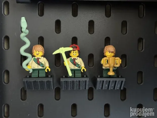 Ikea SKADIS Police za LEGO kolekcije