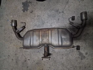 Lonac zadnji mazda 6gj