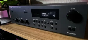 Nad 917 Tuner-Preamp + daljinski
