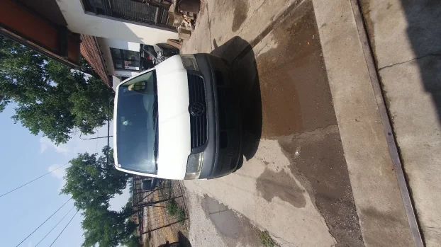 2004 Volkswagen T5 WV teretno. BUS