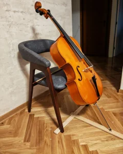 Pogloga za kontrabas od punog drveta