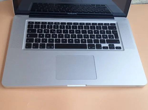 Apple MacBook Pro A1286 15" Intel Core i7 procesoror