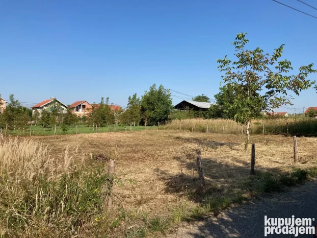 Izdajem plac - 4a - Surčin