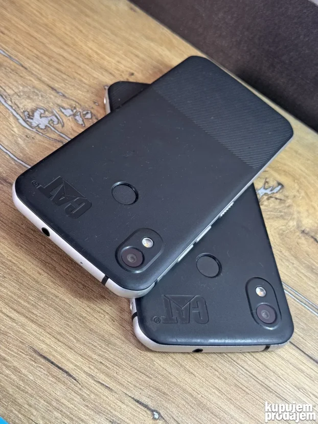 CAT S52