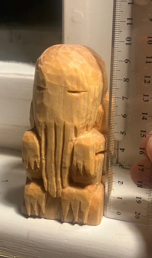 Cthulhu figura drvena