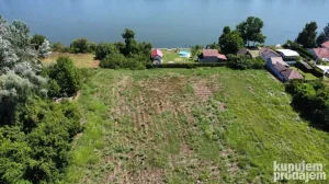 Plačevi Srebrno jezero