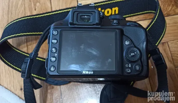 Nikon D3300 u odlicnom stanju sa 3700 okidanja