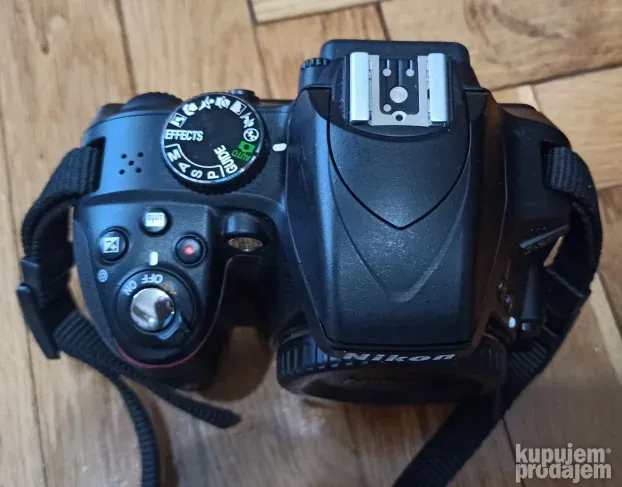 Nikon D3300 u odlicnom stanju sa 3700 okidanja