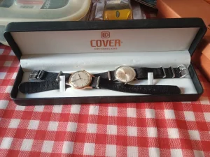 Stari mehanički ručni sat SWISS MADE