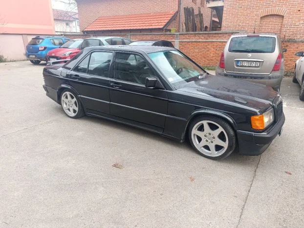 1987 Mercedes 190 2.6 Cosworth kit