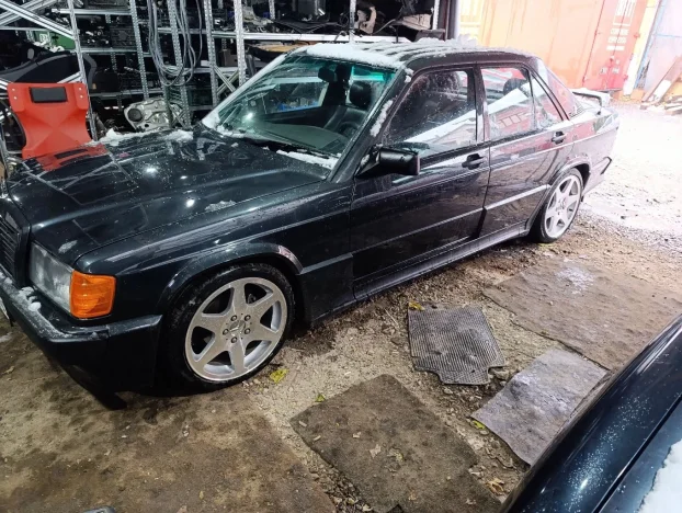 1987 Mercedes 190 2.6 Cosworth kit