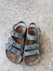 Grubin maskirne sandale broj 31-  30