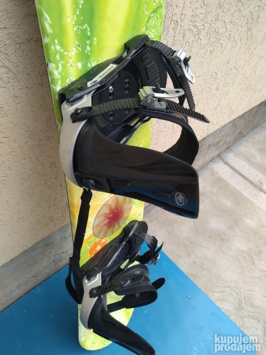 Snoubord GARNIER 155 cm