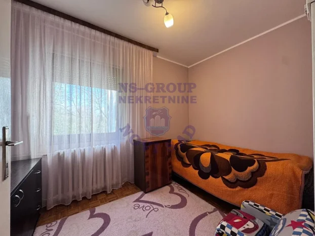 Š:546099, Sremska Kamenica, 3.0, 75 m²