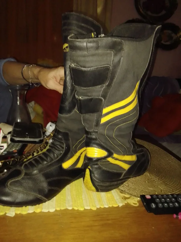 Moto cizme br 40