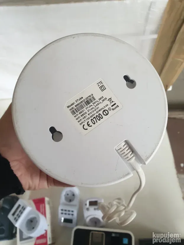 Drei 3 Tube Wifi ruter sa SIM