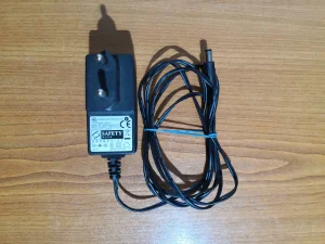 LEI/Leader Adapter 9V 850mA