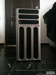 Gejmer Intel Xeon Workstation-TOP