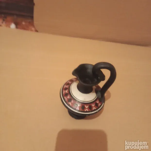 Mali keramički krčag