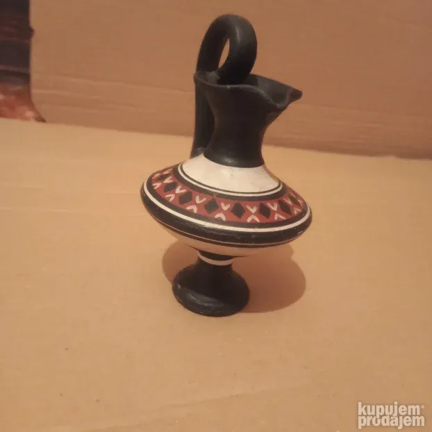 Mali keramički krčag