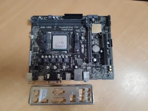 Asus A68HM -Plus  FM2+/ddr3