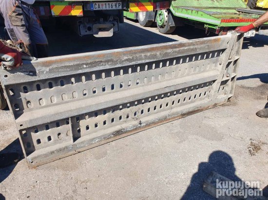 Navoz platforma šlep služba