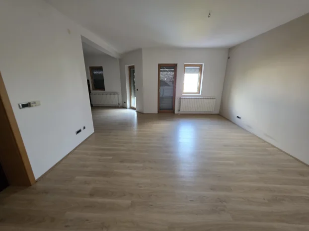 Mokranjčeva, Čair, 5+ petosobna, 600 m²