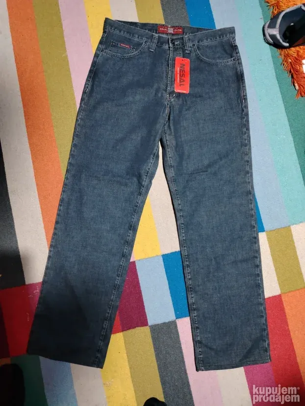 NESAL Jeans W34 L36 / Novo!