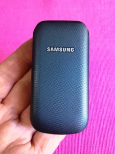 Samsung 1190, fabrcko stanje, za sve mreze.