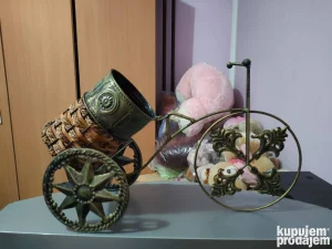 Ukrasno biciklo za flašu