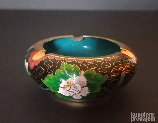 Stara Kloazon pepeljara, crne boje, Nekoriscena!