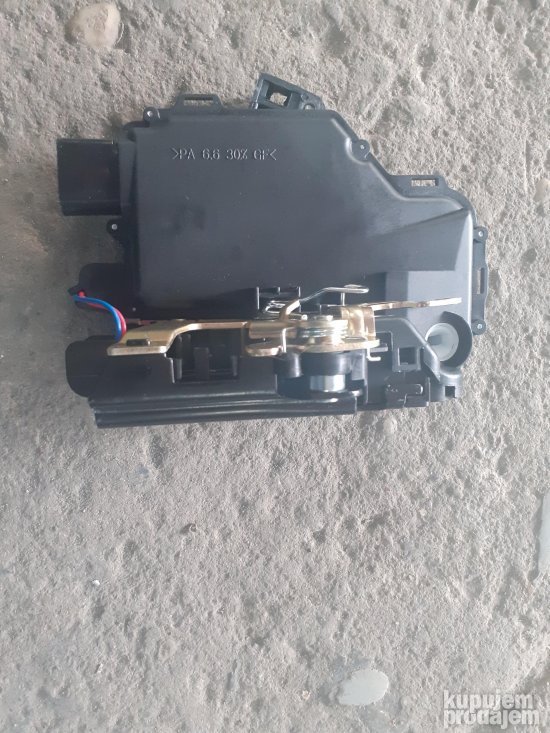 Skoda Octavia 2 brava prednjih levih vrata nekoriscena