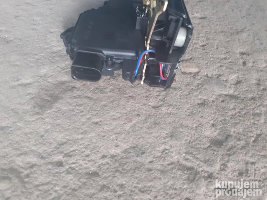 Skoda Octavia 2 brava prednjih levih vrata nekoriscena