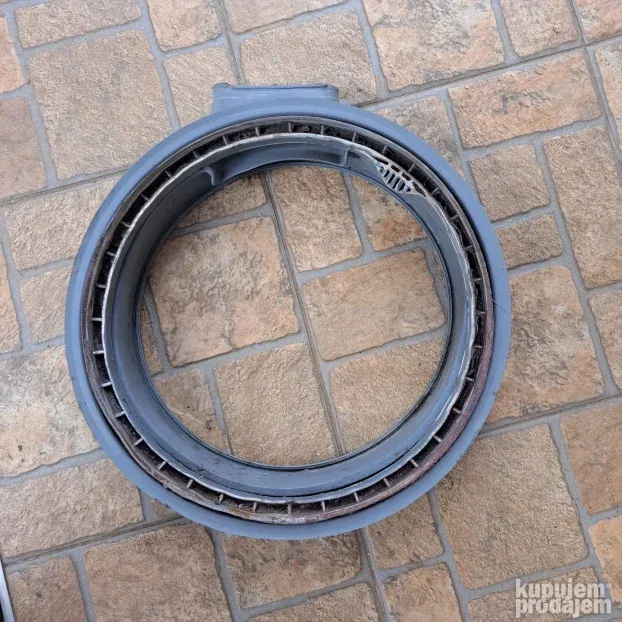 Guma za vrata ves masine Indesit widl106