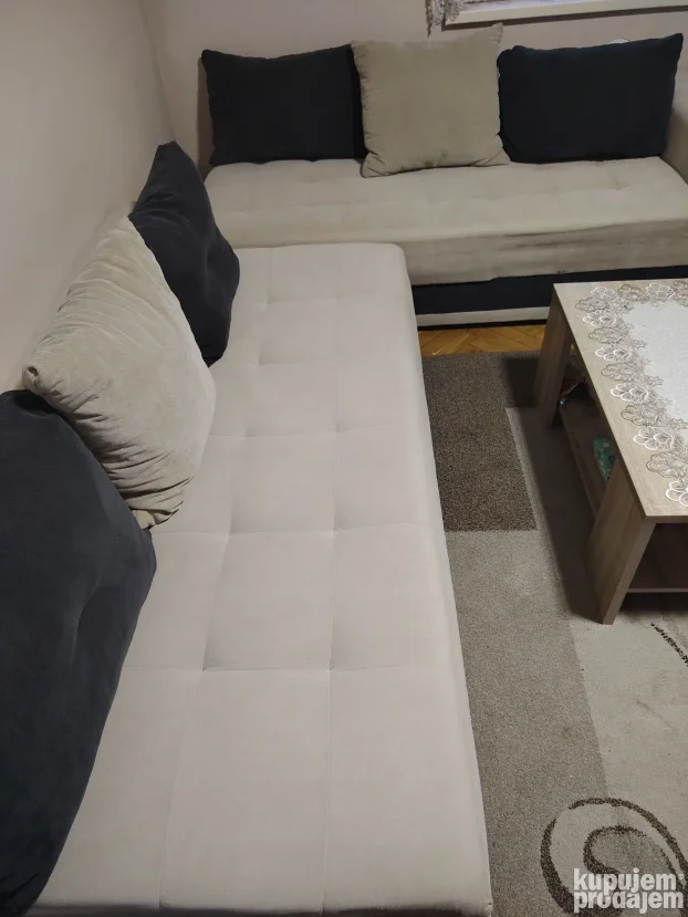 Ugaona Garnitura polovna