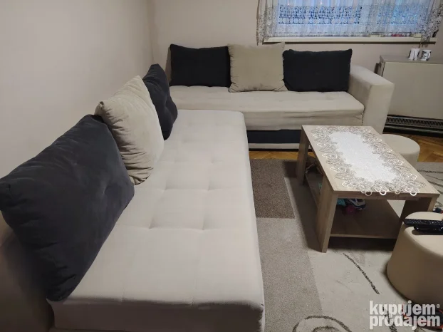 Ugaona Garnitura polovna