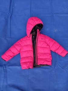 Decija jakna H&M crvena 2-3 godine