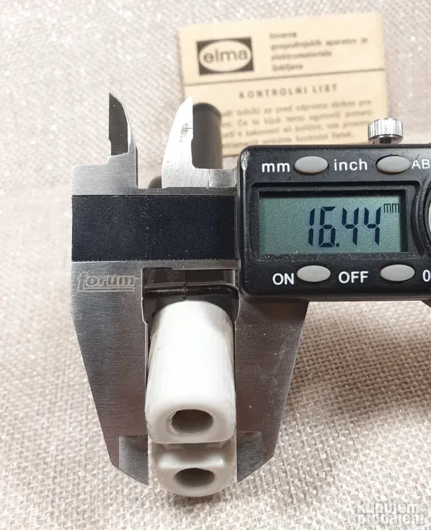 Bakelitni keramički utikač za stare lampe, pegle, rešoe NOVO