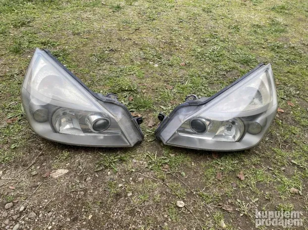 Renault espace xenon levi i desni far  od 2006