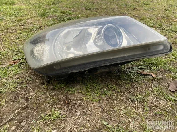 Renault espace xenon levi i desni far  od 2006