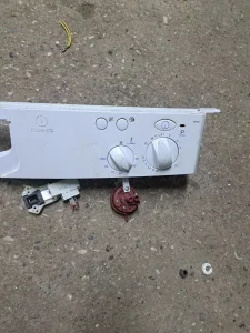 Programator ves masine Indesit