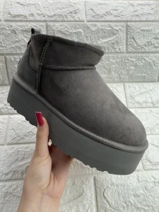 UGG PAPUCE , Nove Ugg Papuce Sive Ugg Cizme M odel