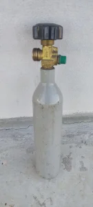CO2 boca mala odlicna za akvarijum puna